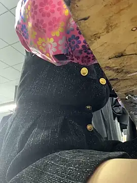 DHJM168 online show from November 14, 2025, 12:53 am