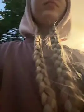 Snapshot of FroggyAnna chatting on October 14, 2025, 3:13 pm FroggyAnna online show from October 14, 2025, 3:13 pm