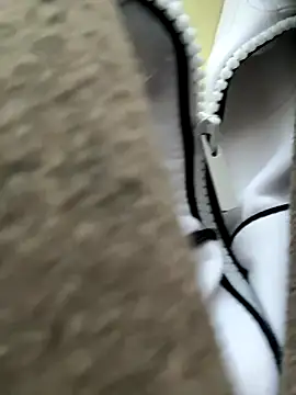 Snapshot of FroggyAnna chatting on October 16, 2025, 2:07 pm FroggyAnna online show from October 16, 2025, 2:07 pm