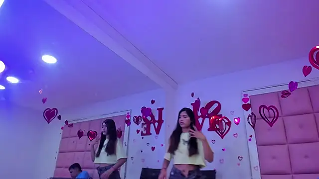 Aliss Aron online show from February 16, 2026, 12:01 pm