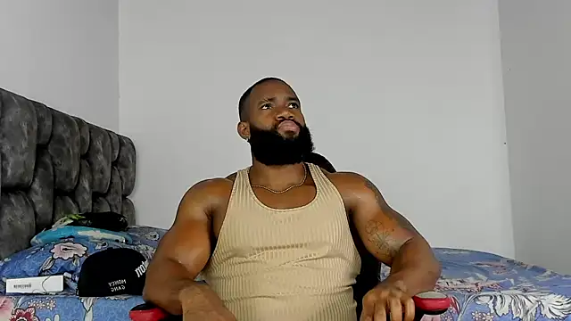 james musclebbc online show from November 11, 2025, 8:09 pm