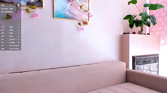 Orivienne online show from September 15, 2025, 6:57 am