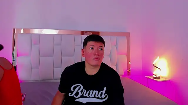 ZoeandEthan online show from September 30, 2025, 6:35 pm