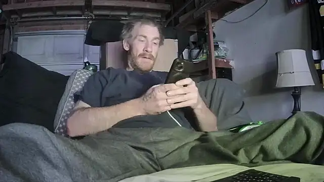 Snapshot of Tiggitytomociti chatting on January 18, 2026, 7:12 am Tiggitytomociti online show from January 18, 2026, 7:12 am