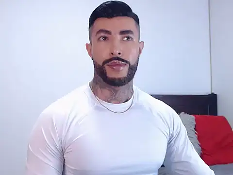 andrea de lucaa online show from November 9, 2025, 2:43 am