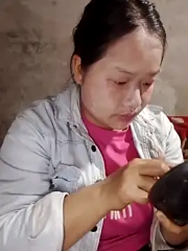 girl-babi online show from February 18, 2026, 2:40 am