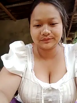 girl-babi online show from May 15, 2026, 10:50 pm