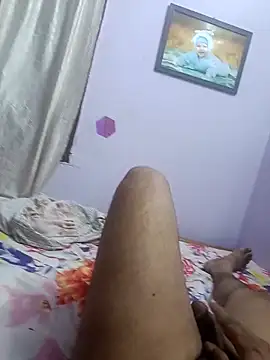 maddy3108 online show from September 12, 2025, 4:12 am