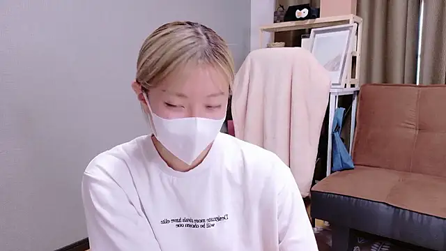 Snapshot of Nana__ch chatting on September 25, 2025, 5:11 am Nana ch online show from September 25, 2025, 5:11 am