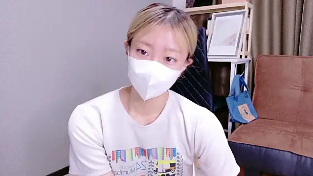 Snapshot of Nana__ch chatting on October 15, 2025, 3:39 am Nana ch online show from October 15, 2025, 3:39 am