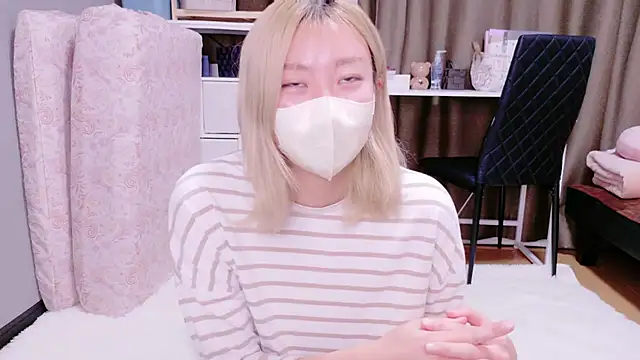 Snapshot of Nana__ch chatting on December 2, 2025, 7:25 am Nana ch online show from December 2, 2025, 7:25 am