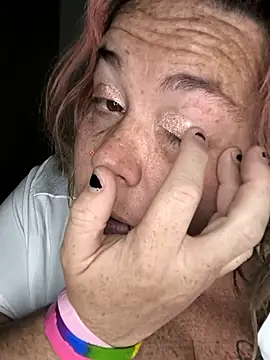 Courdles online show from September 22, 2025, 6:15 am