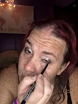 Courdles online show from November 19, 2025, 4:40 pm