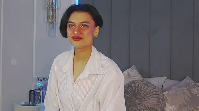 VioletAsh online show from September 23, 2025, 4:37 am