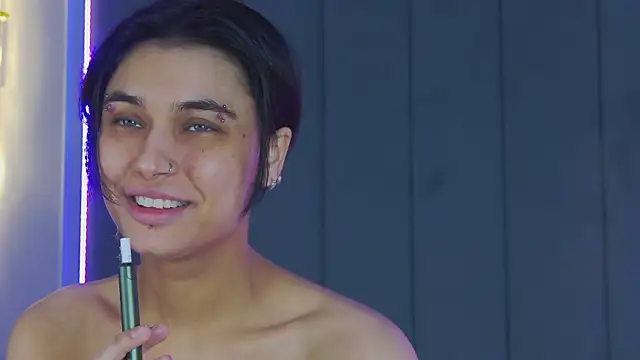 VioletAsh online show from October 9, 2025, 4:54 am