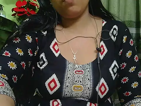 Snapshot of fairy_queen07 chatting on June 7, 2026, 6:11 pm fairy queen07 online show from June 7, 2026, 6:11 pm