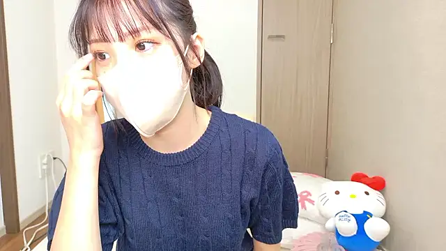 riri  nyan o0 online show from February 4, 2026, 5:13 am