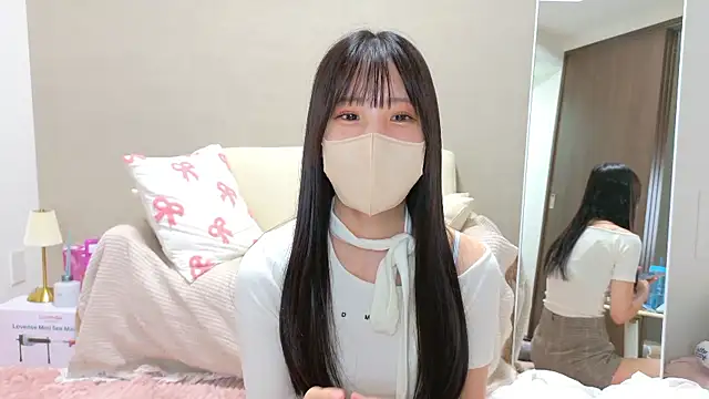 riri  nyan o0 online show from May 30, 2026, 5:15 am