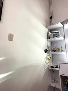 EmilyHarperr online show from October 7, 2025, 11:51 am