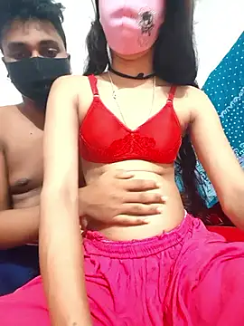 maya-Couple19 online show from October 13, 2025, 5:24 pm