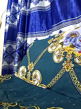 maya-Couple19 online show from November 23, 2025, 6:08 pm