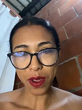 Emma  cumlovee online show from February 25, 2026, 11:20 am