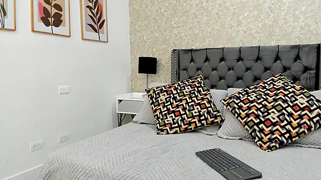 Cataleya Wayne online show from November 19, 2025, 7:58 pm