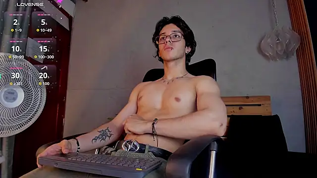 Markuss   online show from September 24, 2025, 2:26 am