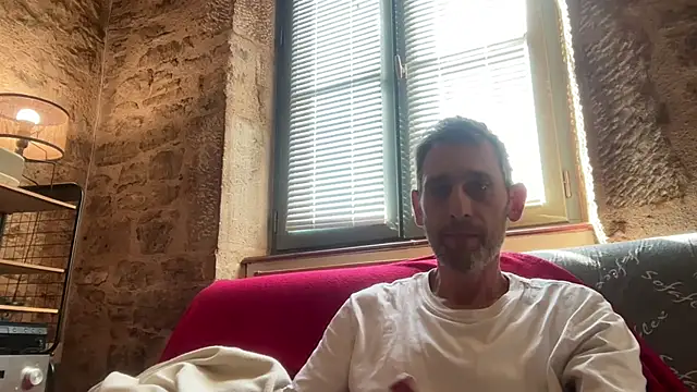 tamtamat46 online show from March 21, 2026, 2:31 pm