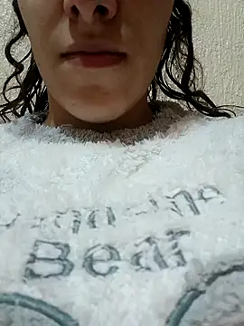 3Omar45 online show from December 4, 2025, 5:54 pm