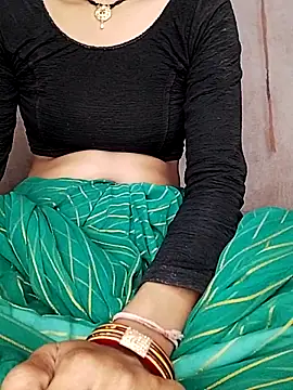 Snapshot of Hut_rotu_cute chatting on May 9, 2026, 5:07 pm Hut rotu cute online show from May 9, 2026, 5:07 pm
