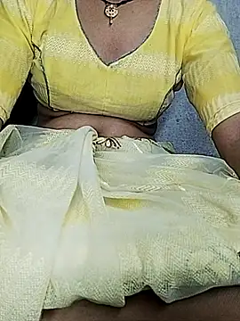 Snapshot of Hut_rotu_cute chatting on May 30, 2026, 6:16 pm Hut rotu cute online show from May 30, 2026, 6:16 pm