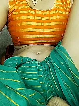 Snapshot of Hut_rotu_cute chatting on May 31, 2026, 6:09 pm Hut rotu cute online show from May 31, 2026, 6:09 pm
