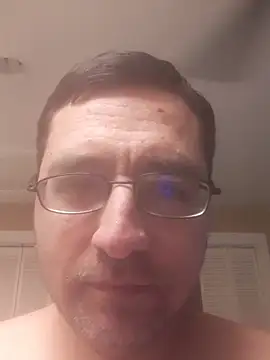 Gearsuit online show from April 23, 2026, 12:12 am