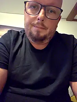 bigdicksklave online show from September 27, 2025, 4:45 pm