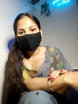 TheSassyGirl7 online show from September 13, 2025, 5:46 pm