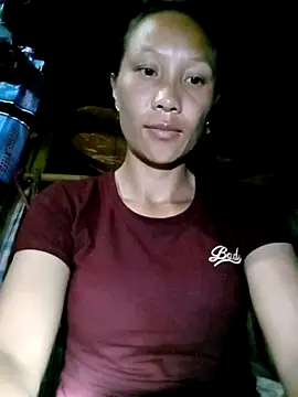 Lisa pusy online show from October 3, 2025, 8:39 pm