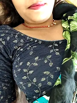 AnanyaKapoor89 online show from September 21, 2025, 6:15 am