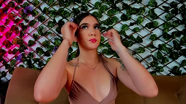 kloe bella online show from September 9, 2025, 12:59 pm