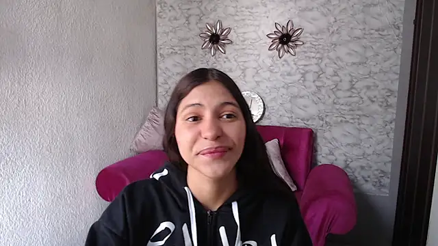 Evagirl69 online show from April 21, 2026, 12:33 pm