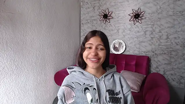 Evagirl69 online show from April 24, 2026, 12:18 pm