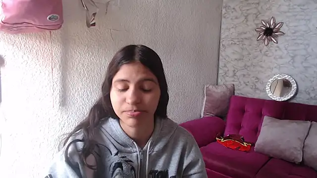 Evagirl69 online show from June 10, 2026, 12:26 pm