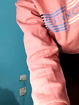 Nisha cam12 online show from November 14, 2025, 4:49 pm