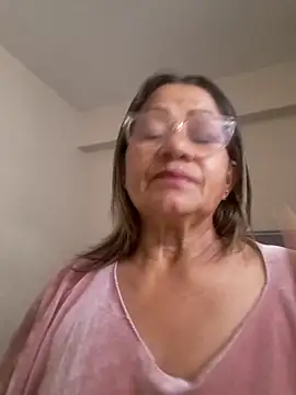 Vickysweeeettt online show from April 19, 2026, 8:00 pm