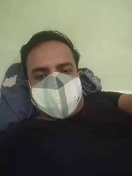 vardh033 online show from October 6, 2025, 11:51 am