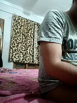 vardh033 online show from March 2, 2026, 6:58 am