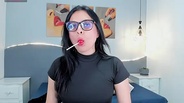 Snapshot of Sara_mora_ chatting on June 11, 2026, 7:12 pm Sara mora online show from June 11, 2026, 7:12 pm