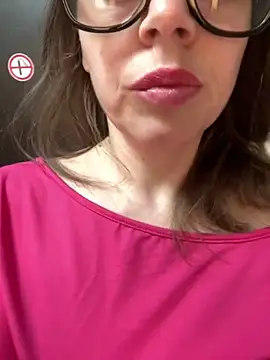 Snapshot of ladywithbigass chatting on January 29, 2025, 9:12 am ladywithbigass online show from January 29, 2025, 9:12 am