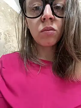 Snapshot of ladywithbigass chatting on January 31, 2025, 8:54 am ladywithbigass online show from January 31, 2025, 8:54 am