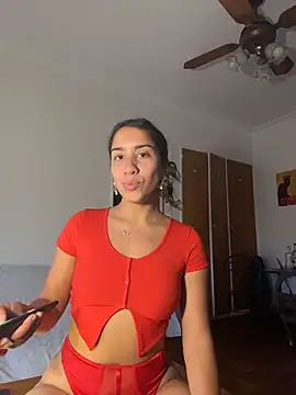 Snapshot of Souphicherry chatting on March 3, 2026, 10:26 pm Souphicherry online show from March 3, 2026, 10:26 pm